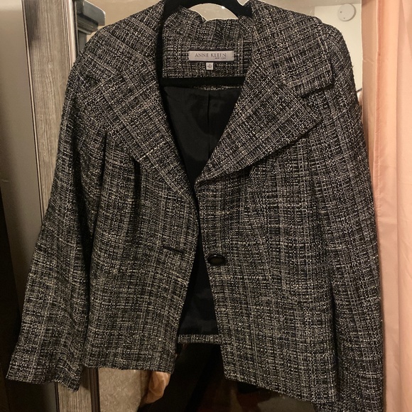 Blazer - Picture 1 of 4